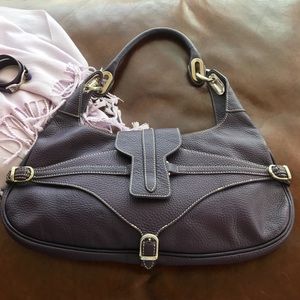 GUIA’S leather handbag